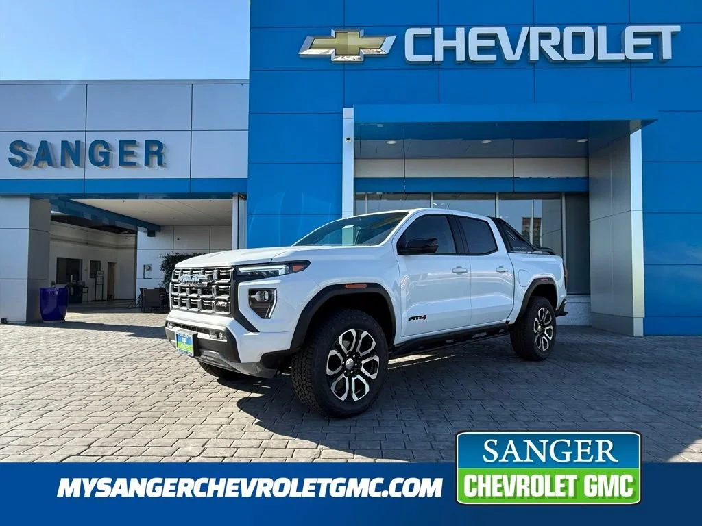 New 2026 Summit White GMC AT4 image 1