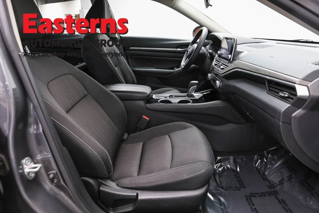 Used 2023 Gray Nissan 2.5 SV image 24