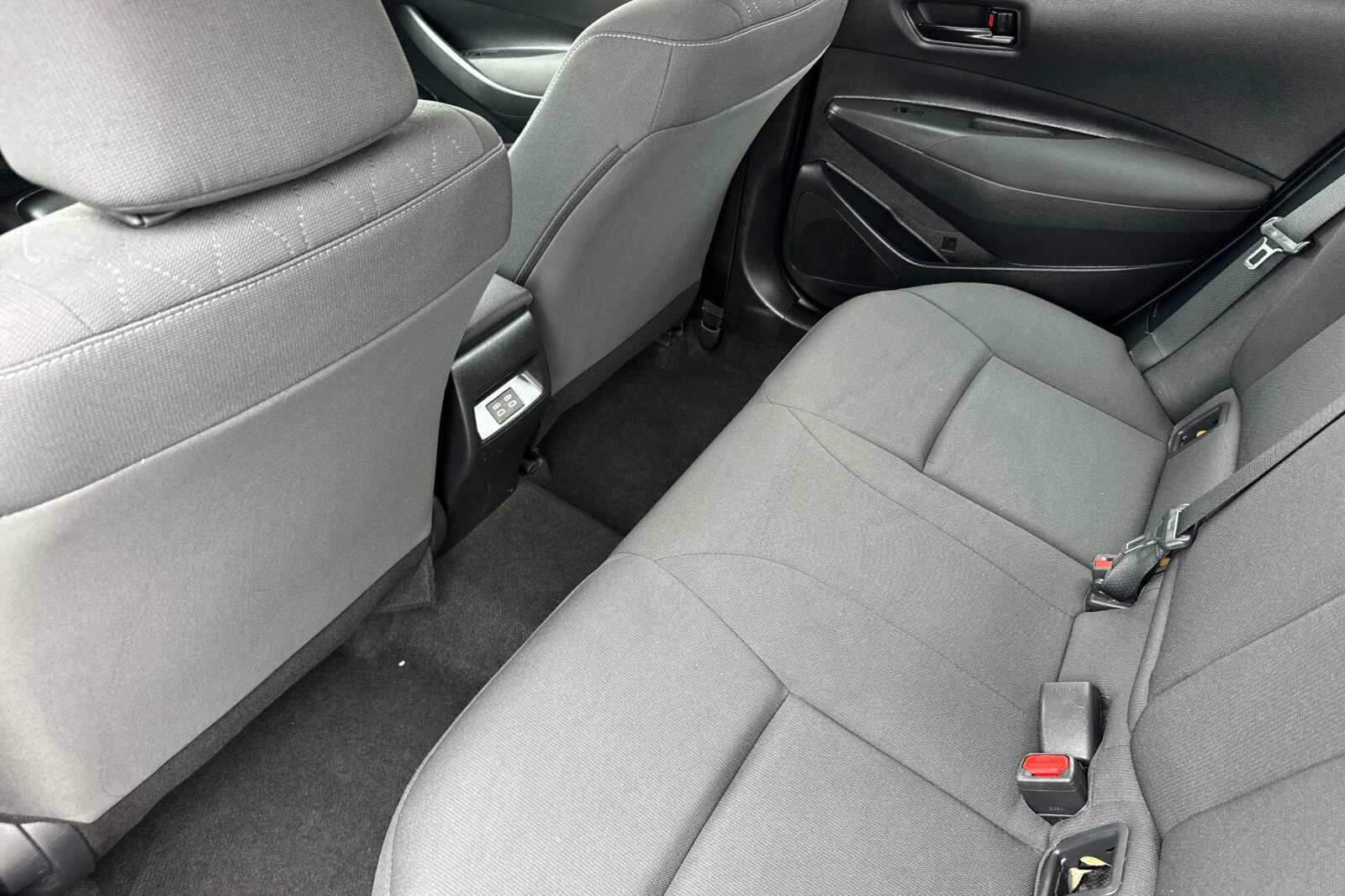 Used 2023 White Toyota LE image 12
