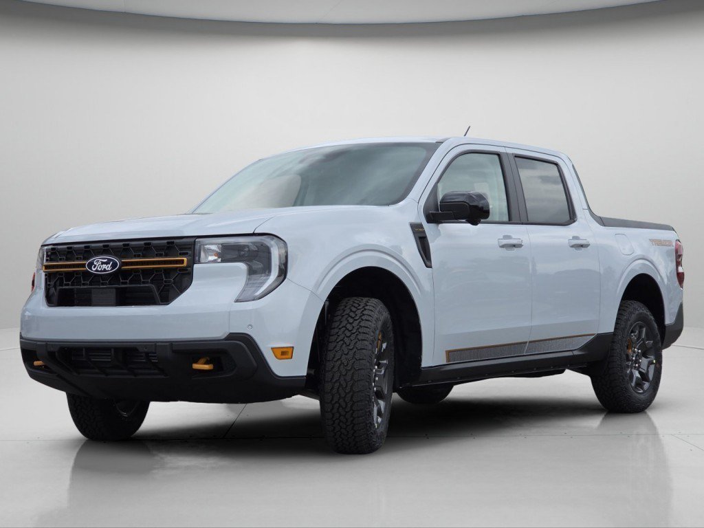 New 2026 Space White Metallic Ford Tremor image 21