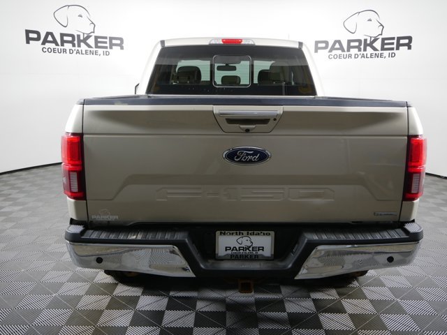 Used 2018 White Gold Ford Extended Cab LARIAT w/ Chrome Appearance Pkg image 6