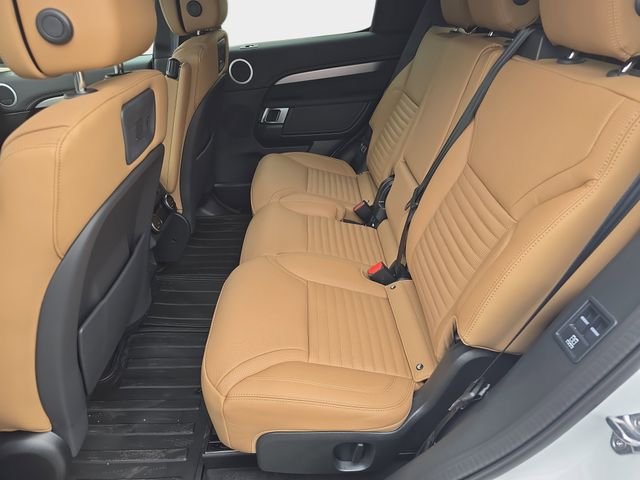 2026 Land Rover Discovery Dynamic SE - Photo 11