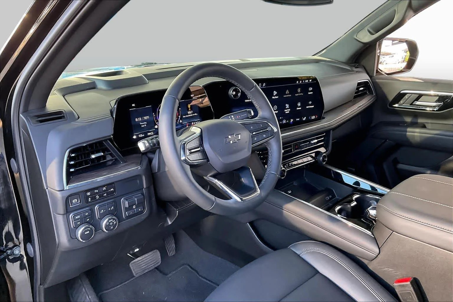 Used 2025 Black Chevrolet Z71 image 17
