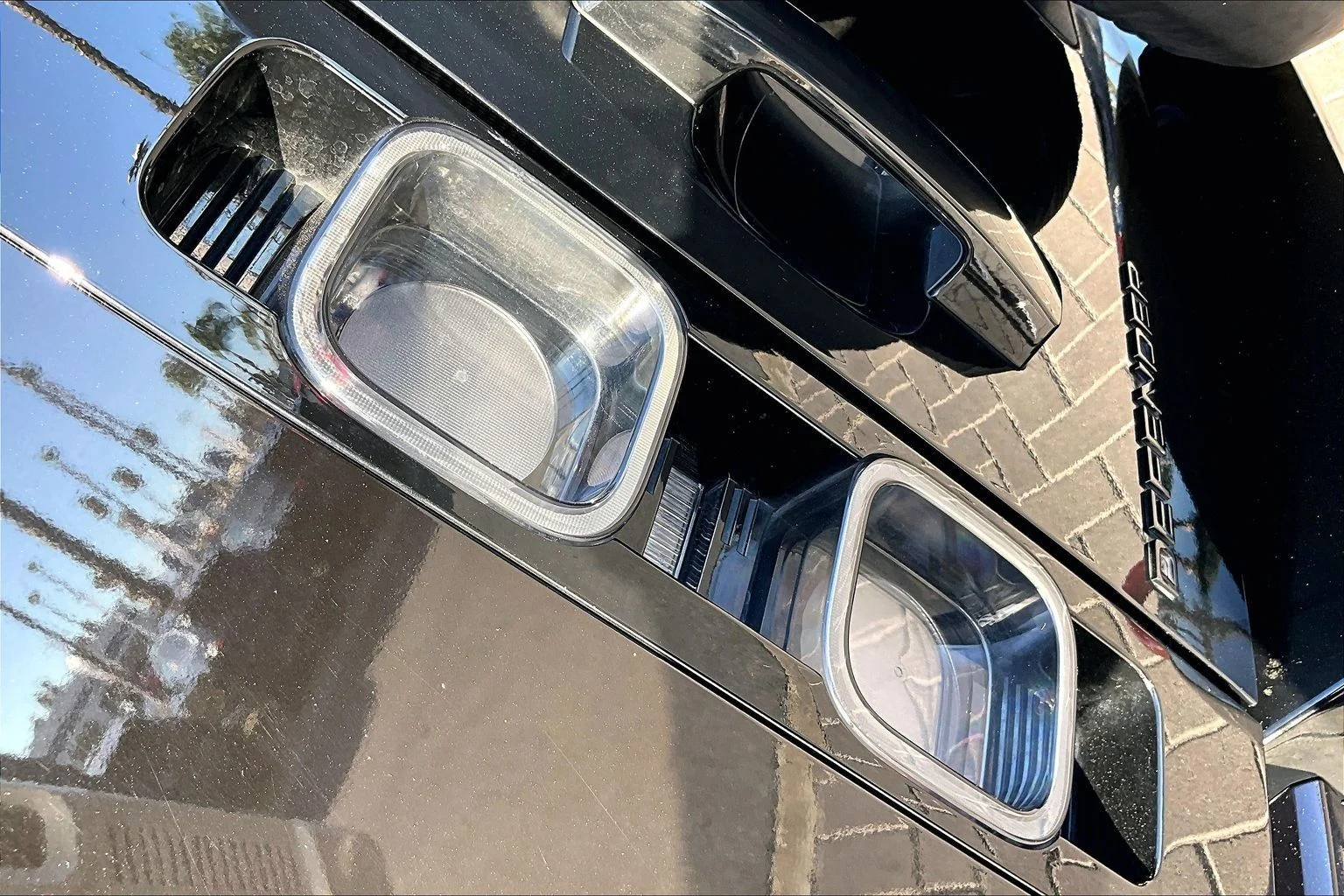 Certified Used 2023 Black Land Rover X image 30
