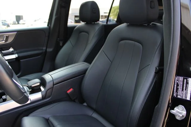Used 2022  Mercedes-Benz GLB 250 image 21
