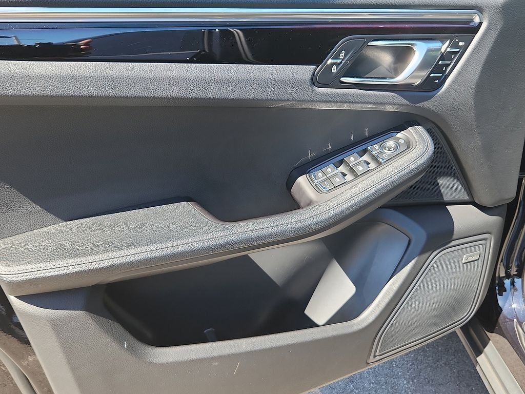 Used 2022 Black Porsche Base image 12