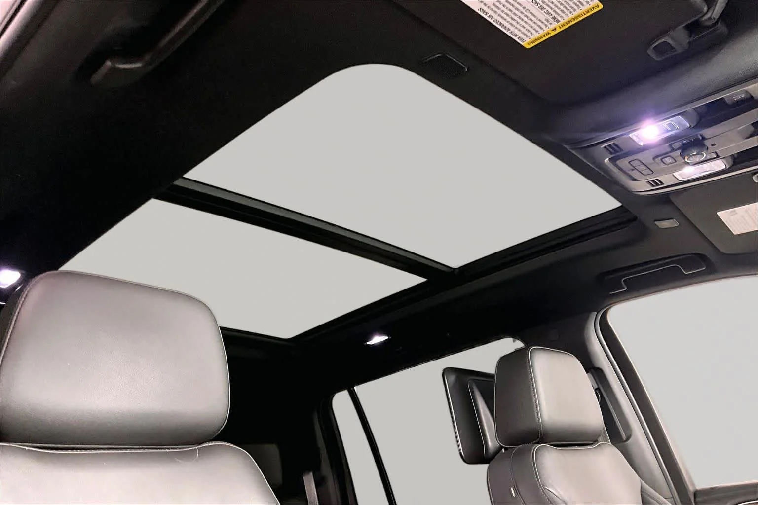 Used 2021 Black Chevrolet Z71 image 14