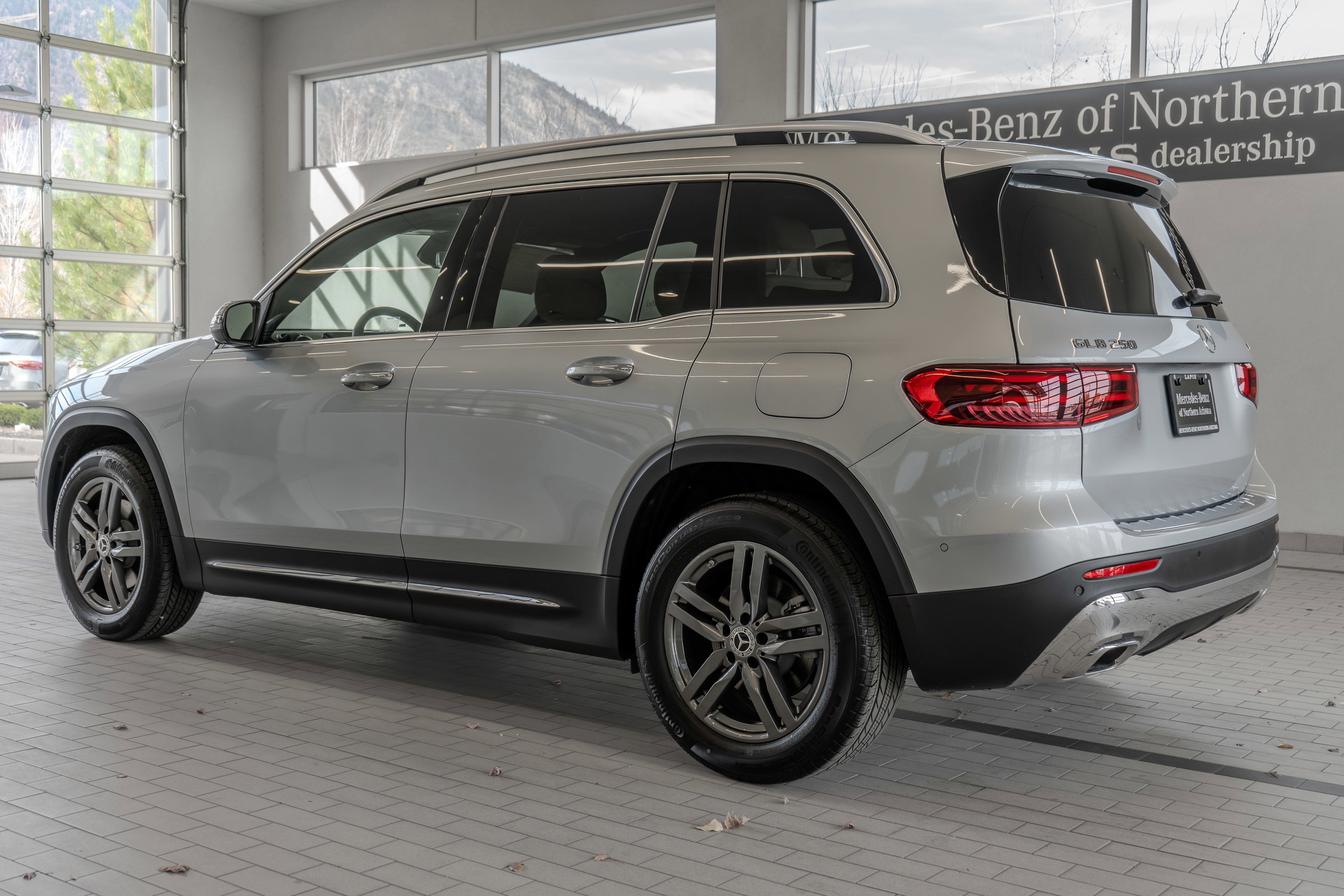 New 2026 Cirrus Silver Metallic Mercedes-Benz GLB 250 image 49