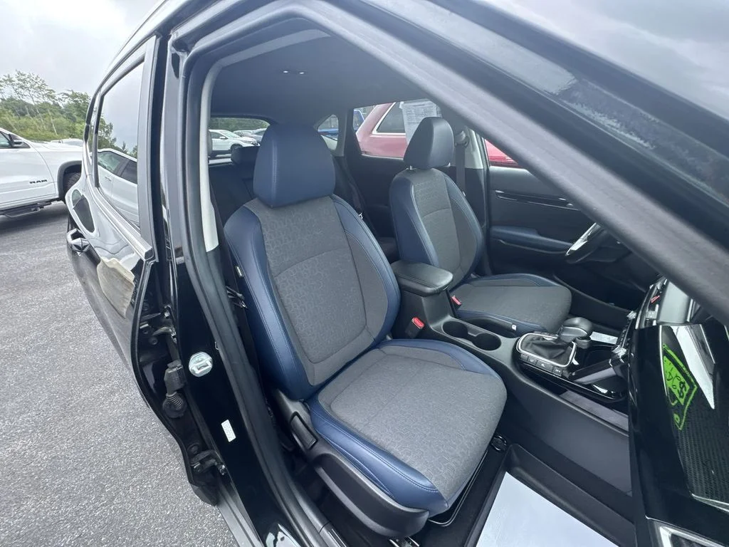 Used 2024 Black Kia S image 30