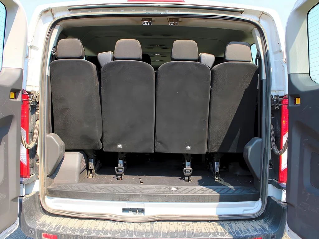 2021 Ford Transit Passenger Van XLT - Photo 9