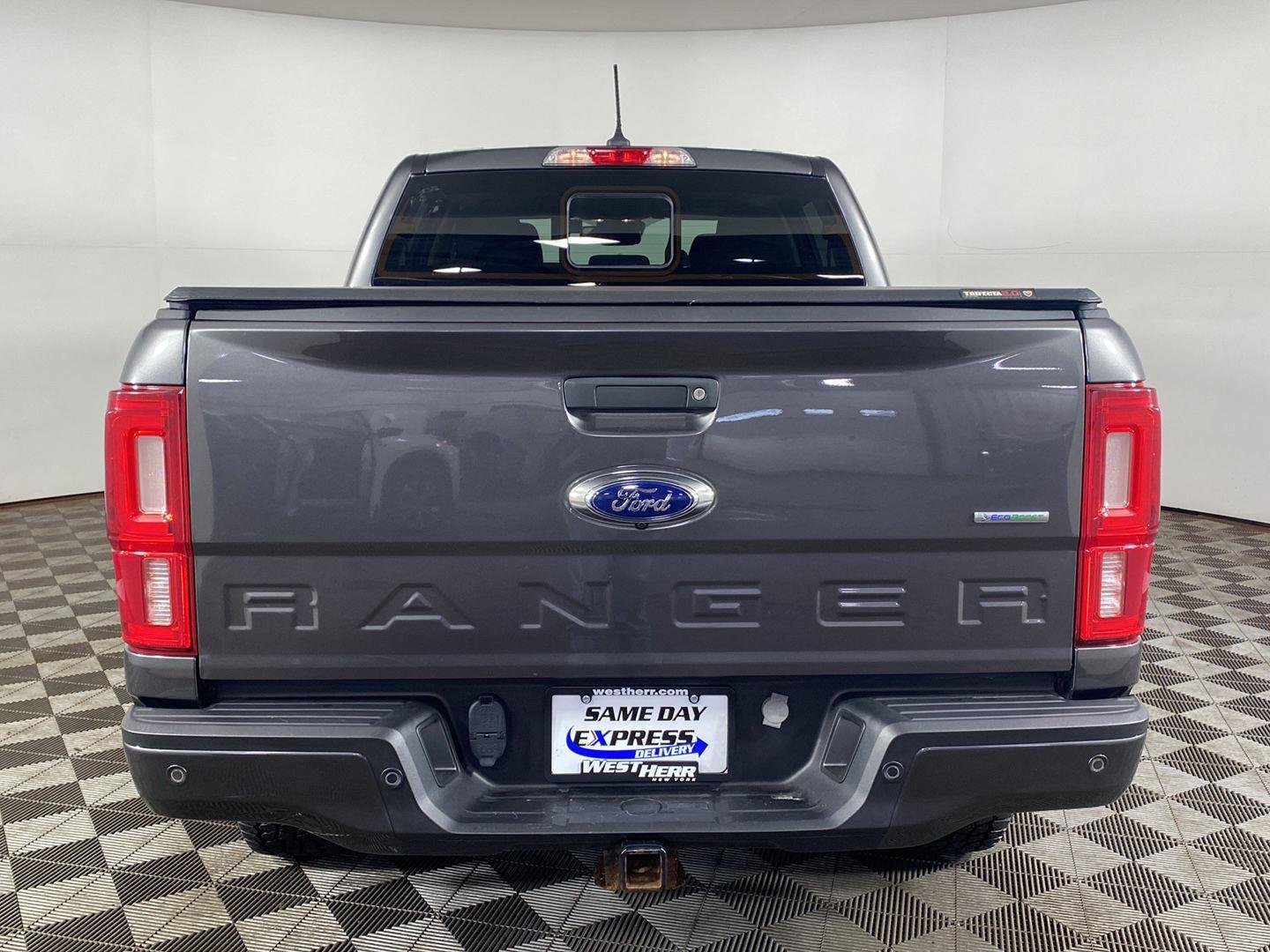 Used 2019 Magnetic Ford XLT image 2