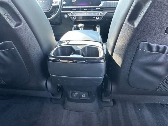 Used 2024 Silver Kia SX-Prestige image 32
