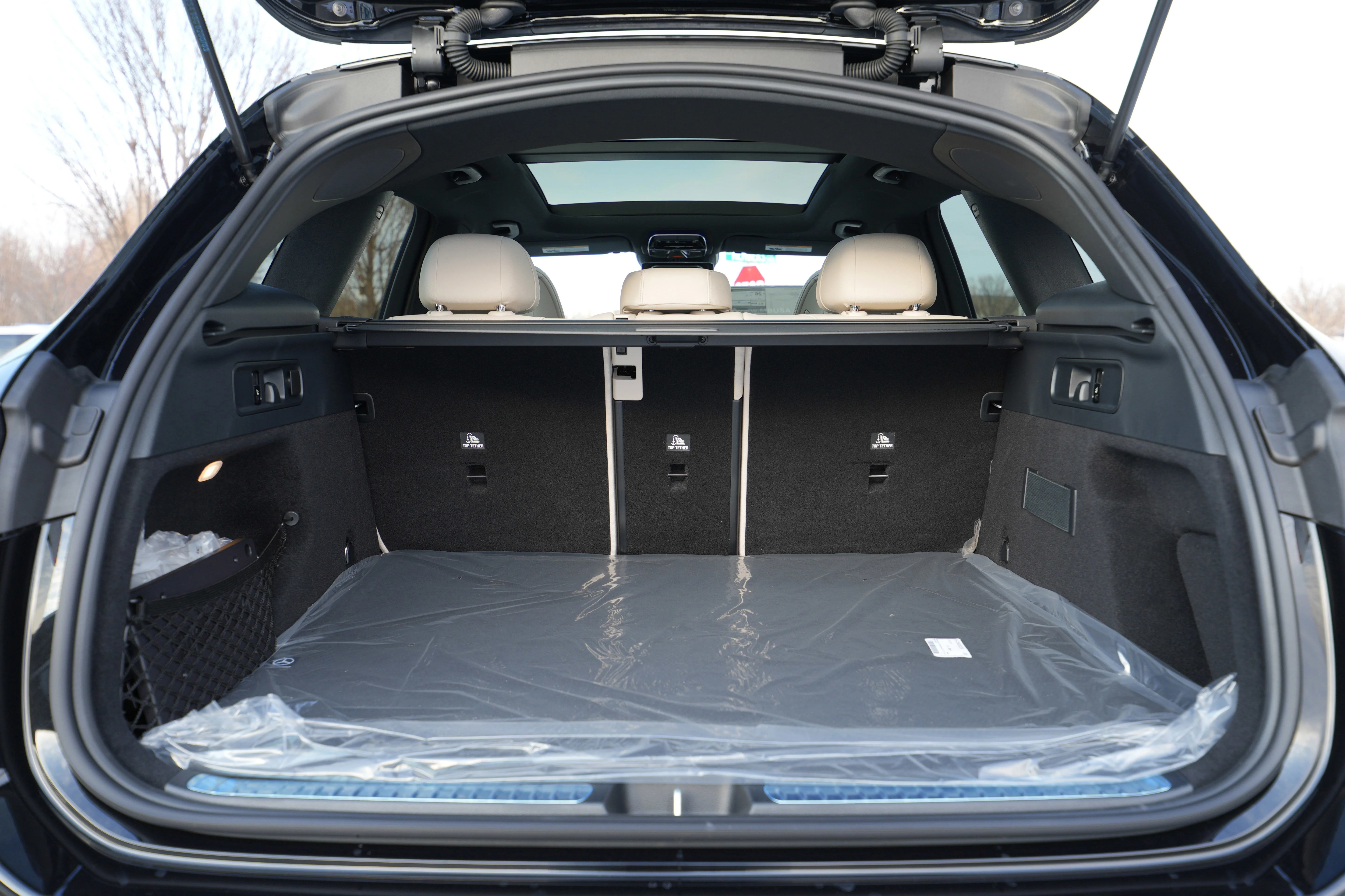 New 2026 OBSIDIAN BLACK Mercedes-Benz GLC 300 image 18