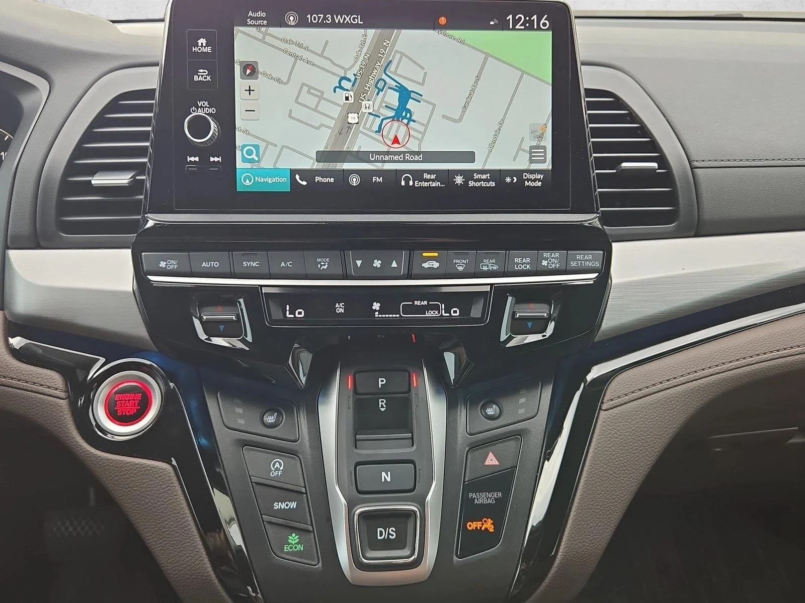Used 2026 Platinum White Pearl Honda Touring image 14