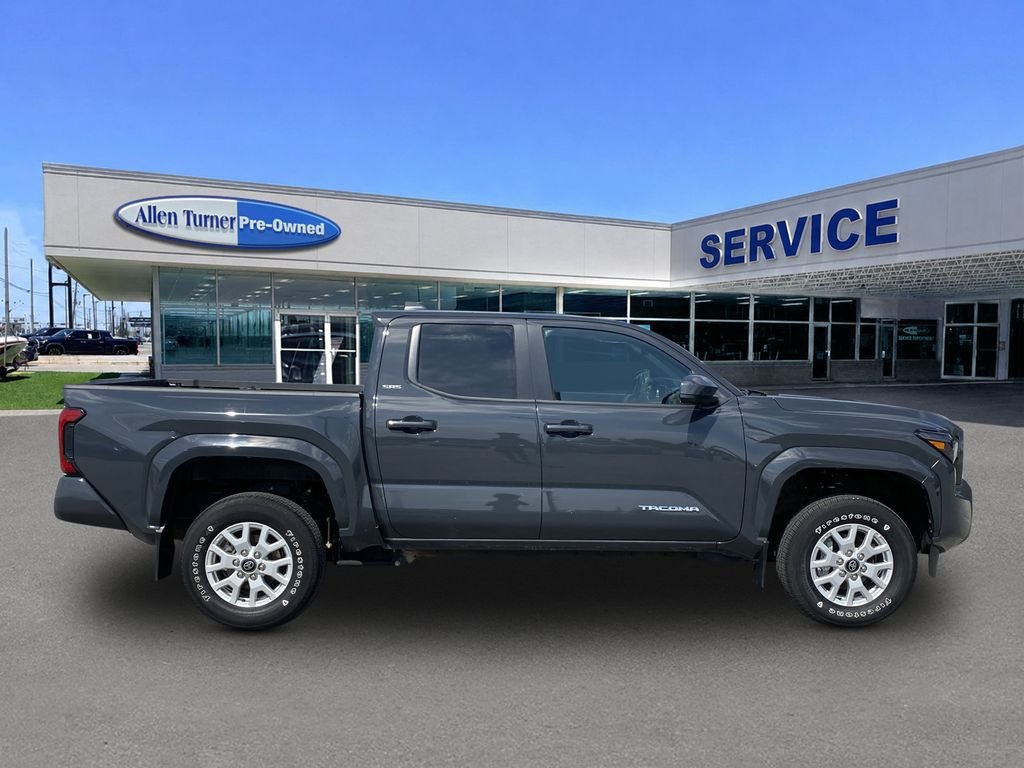 2024 Toyota Tacoma SR5 - Photo 9