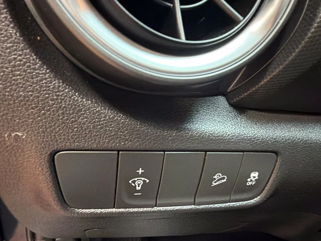 Used 2023 Ecotronic Gray Hyundai Limited image 31
