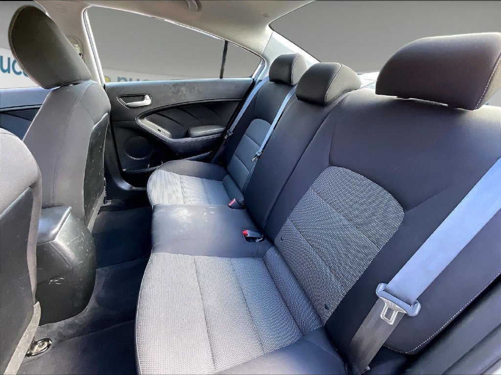 Used 2018 Silky Silver Kia LX image 14