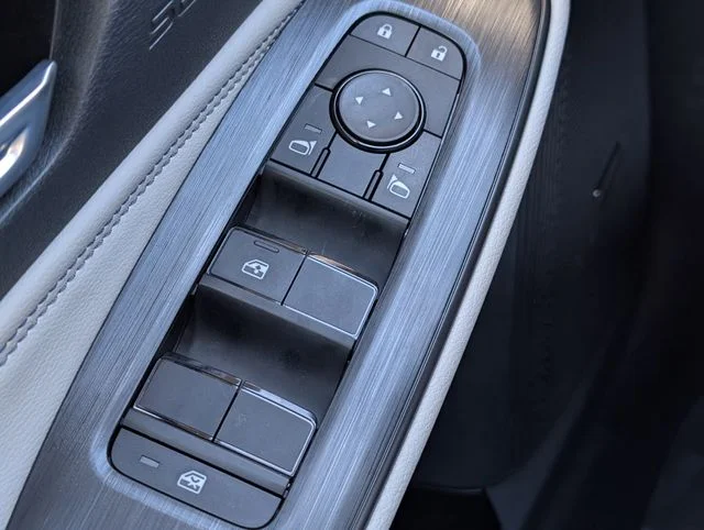 New 2026 Atlantic Gray Metallic Nissan SL image 17