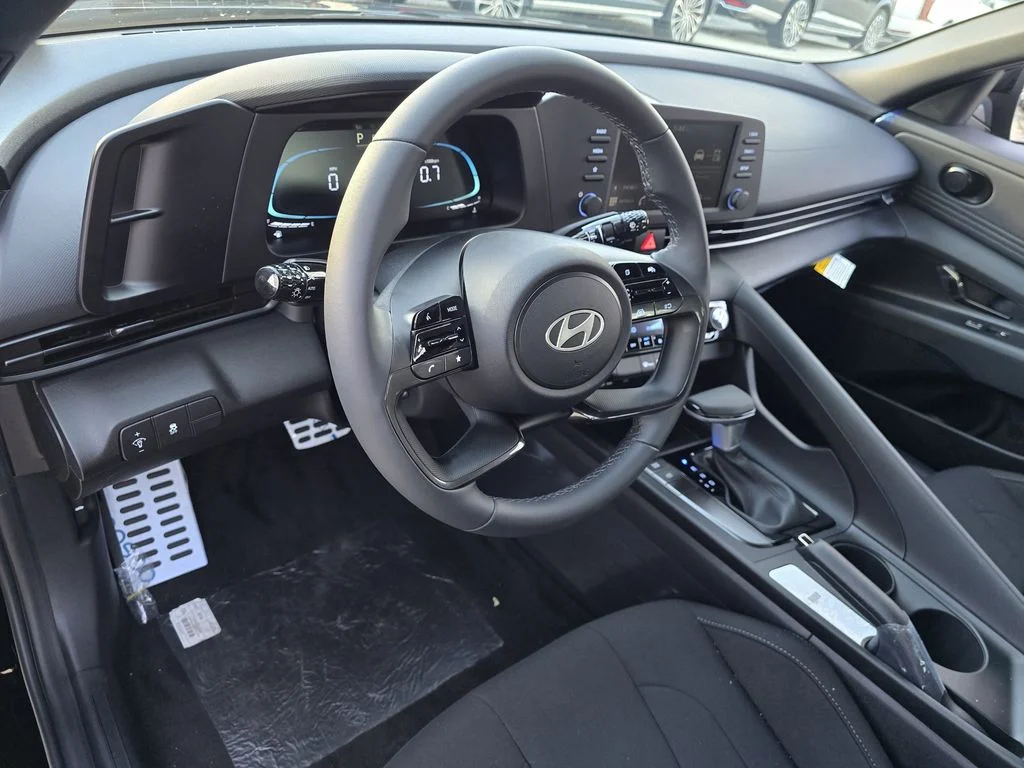 New 2026 White Hyundai SEL Sport image 13