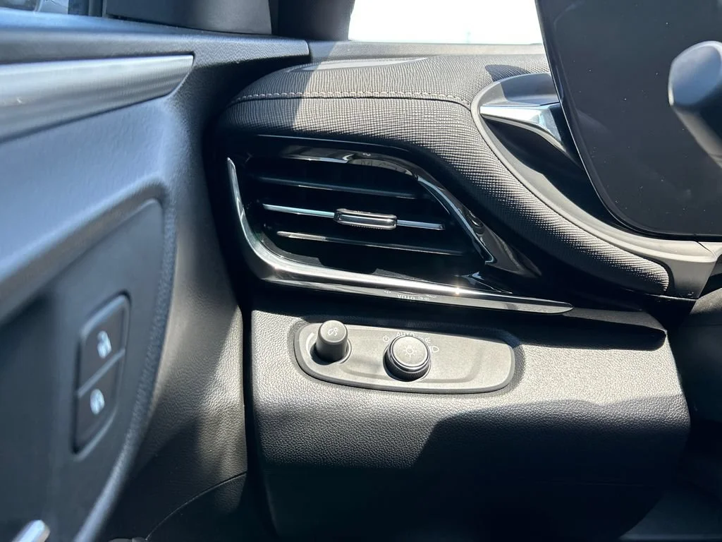 2025 Buick Envista Avenir - Photo 21