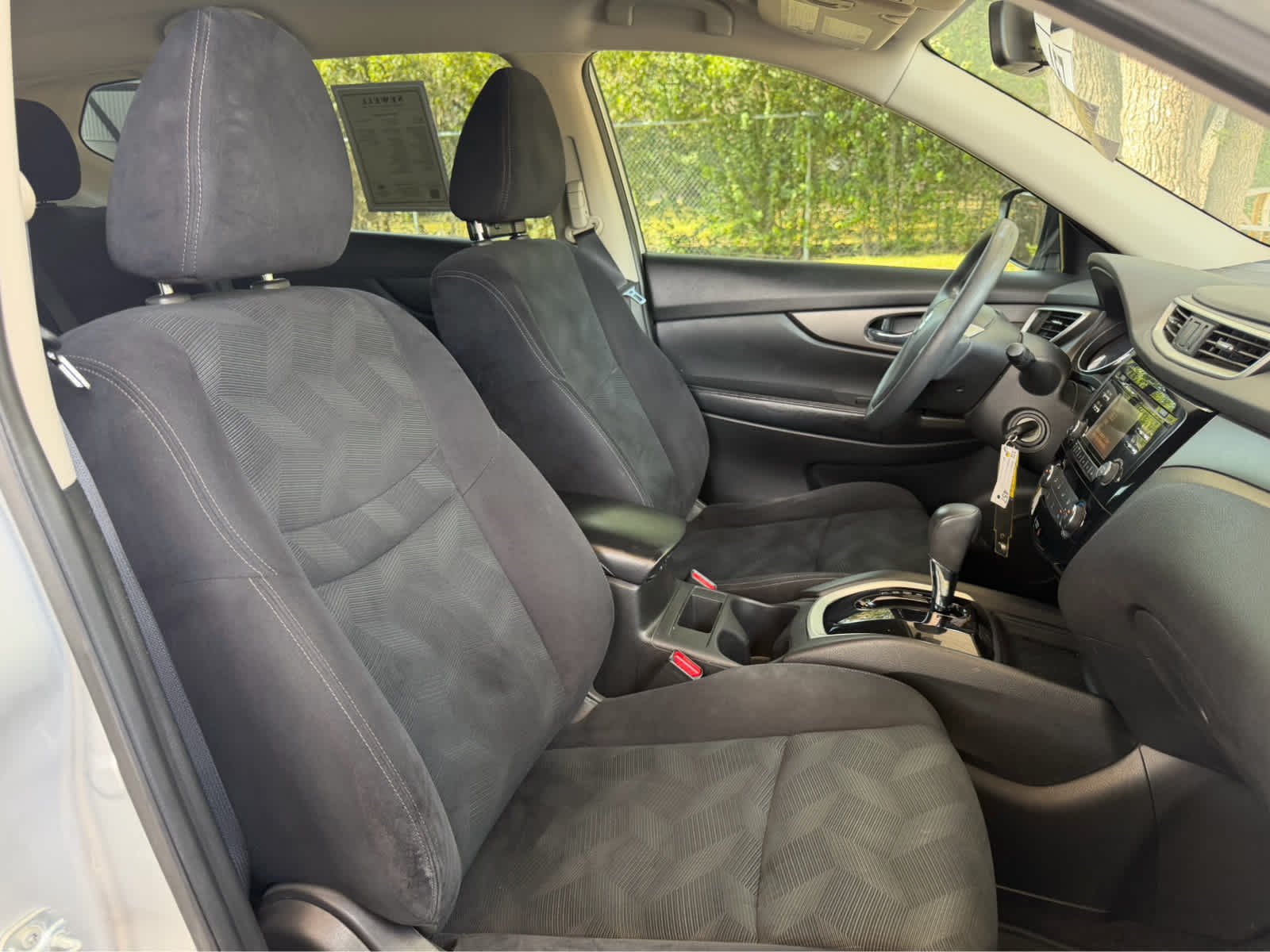 Used 2016 Brilliant Silver Nissan S image 12