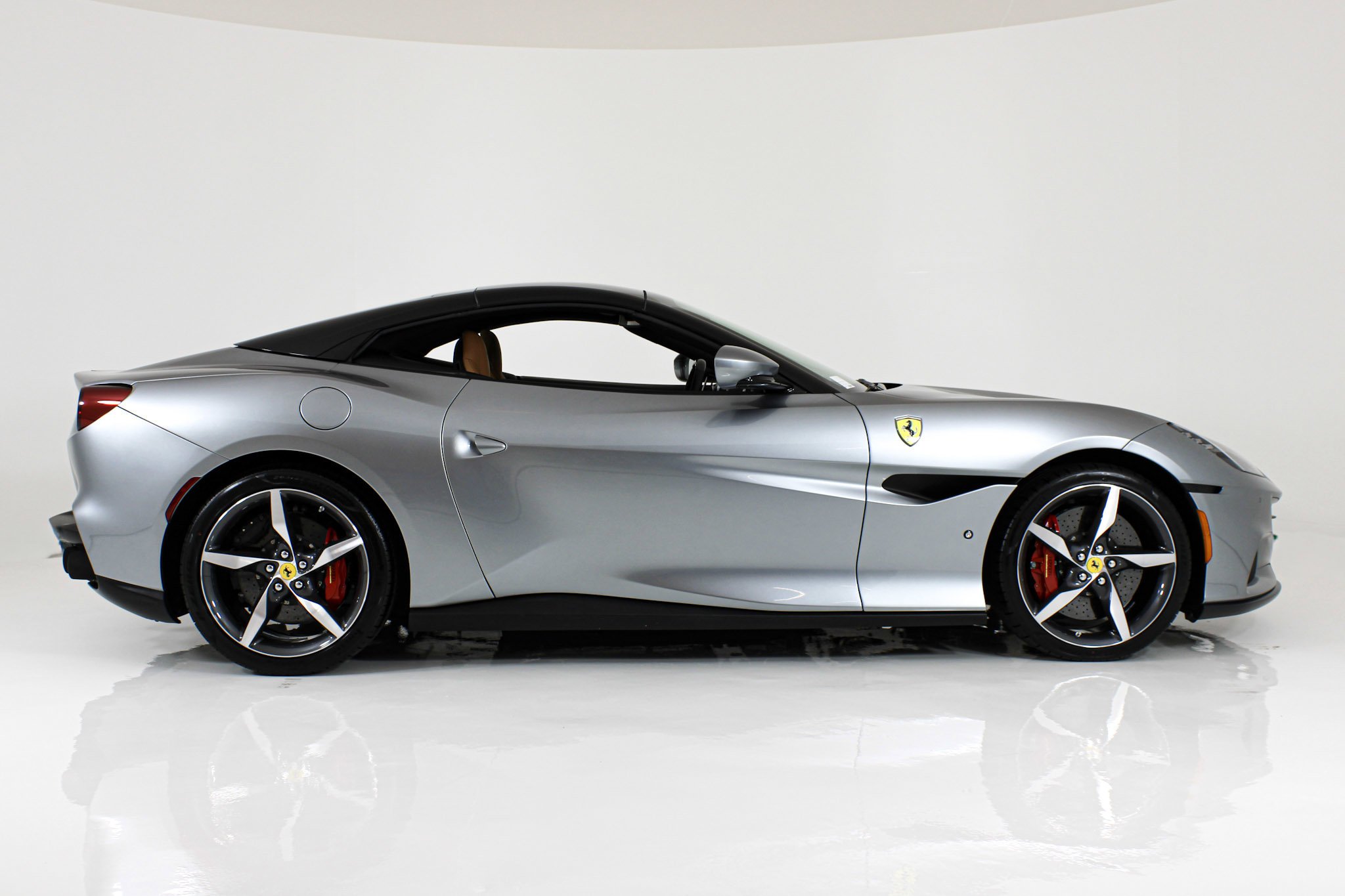Certified Used 2023 Gray Ferrari  image 12