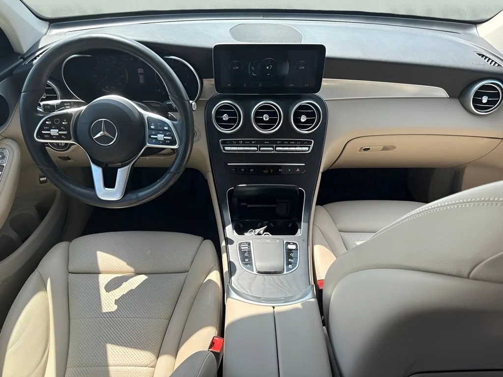 Used 2022  Mercedes-Benz GLC 300 image 15