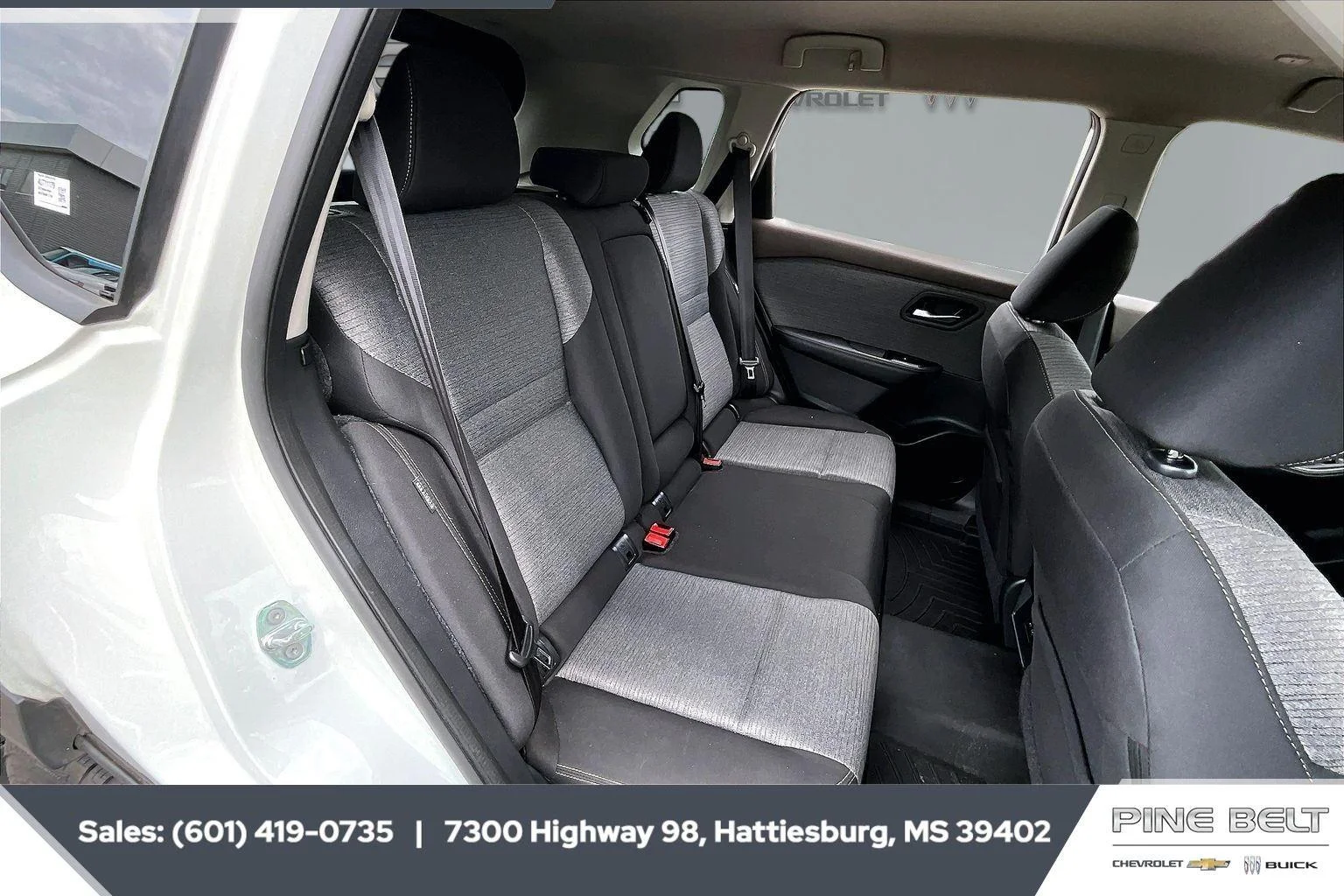 Used 2022 Pearl White Tricoat Nissan SV image 20