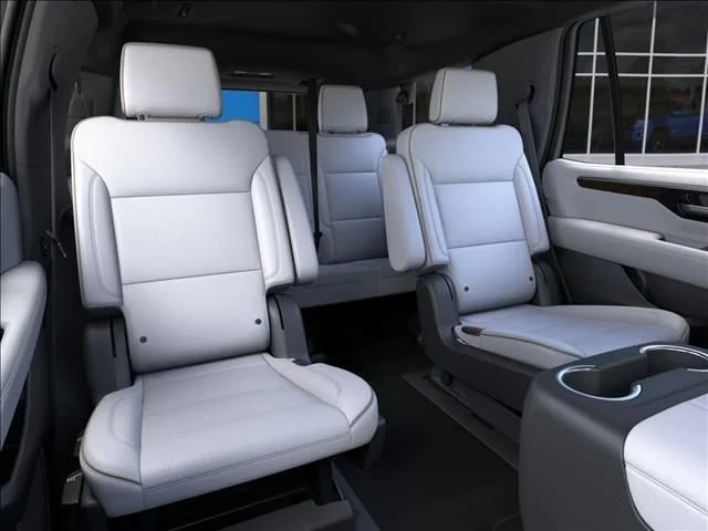 New 2026 Polar White Tricoat Chevrolet Premier image 17