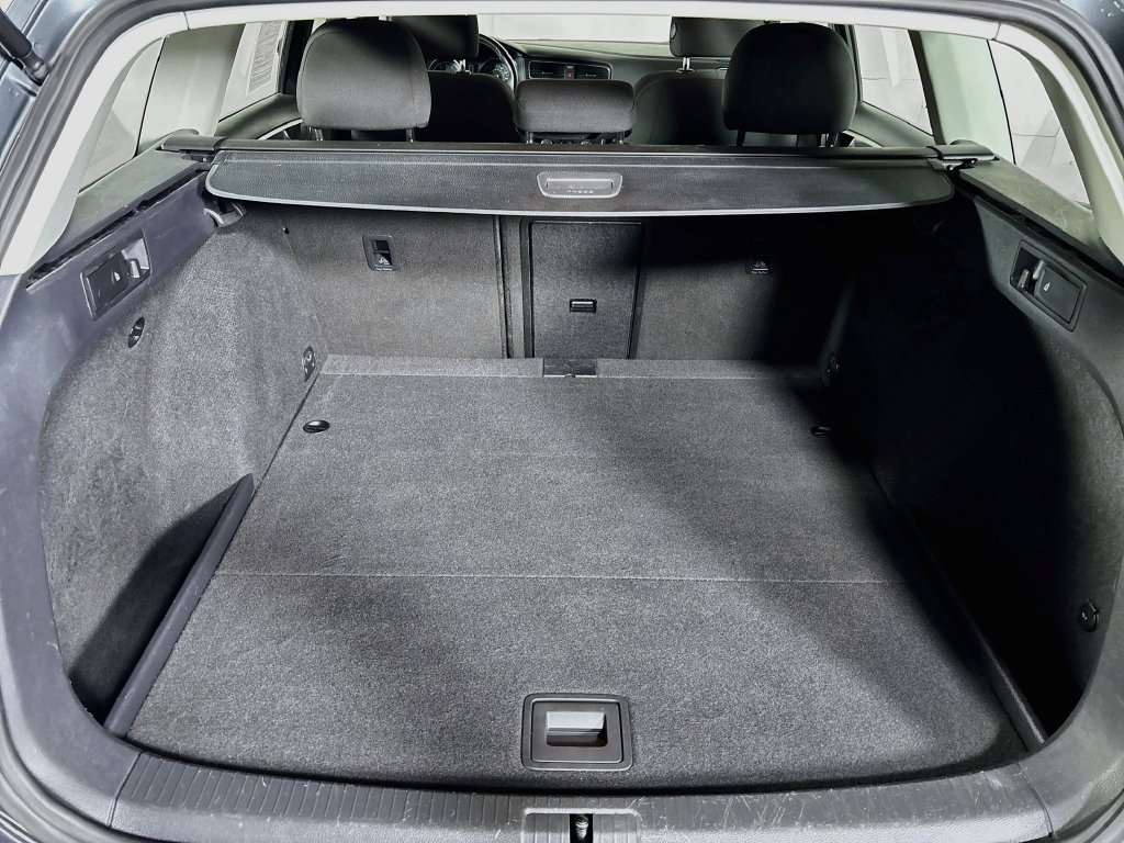 Used 2018 Gray Volkswagen S image 20