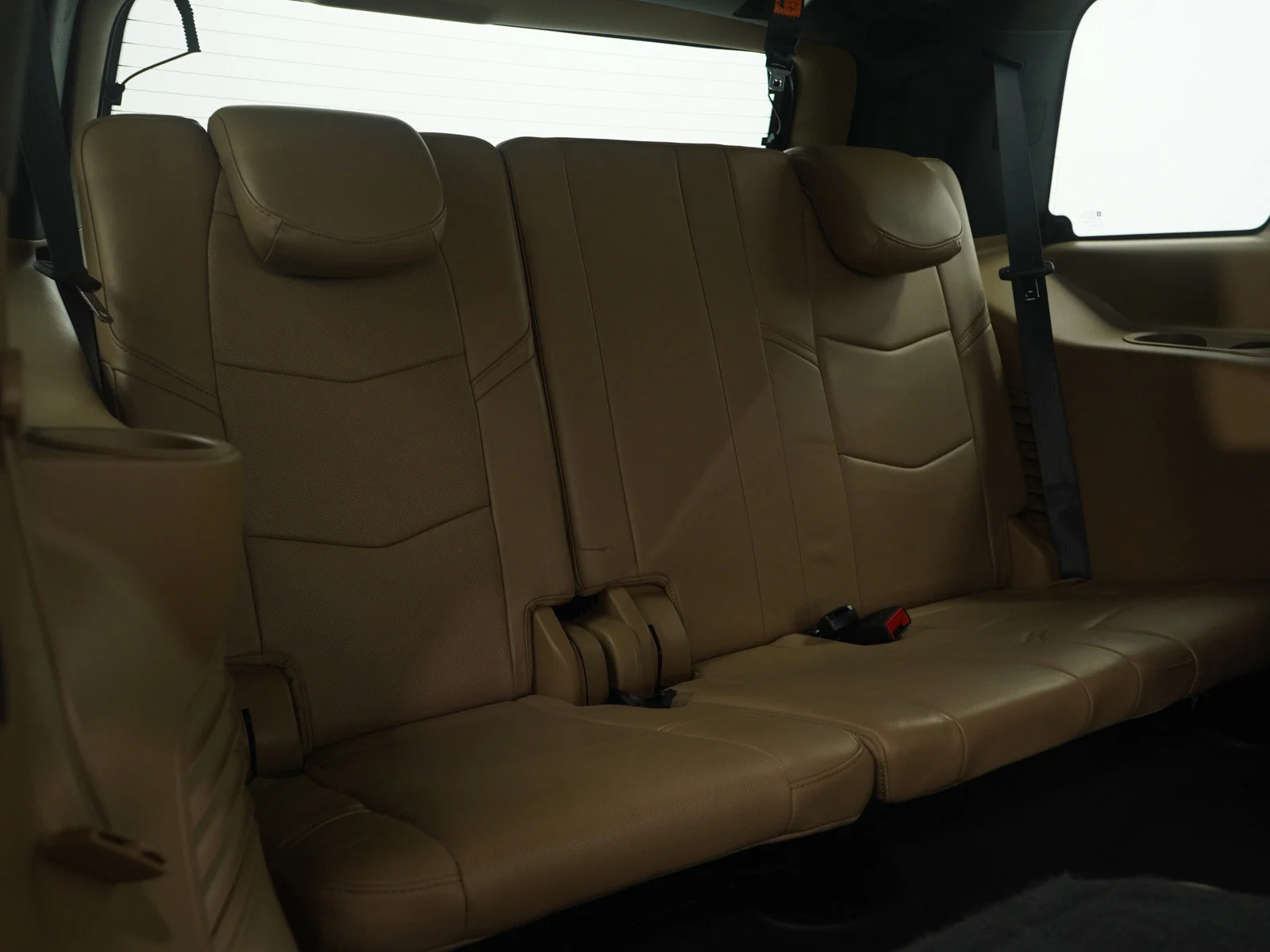 Used 2019 Satin Steel Metallic Cadillac Platinum Edition image 17