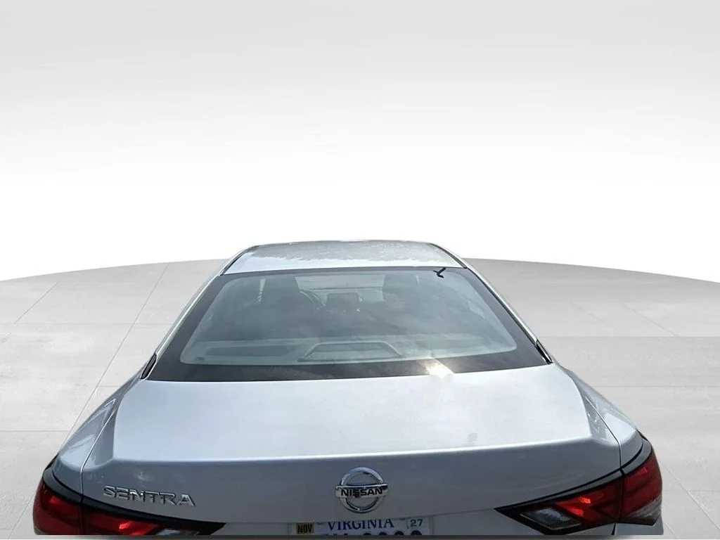 Used 2020 Silver Nissan S image 5