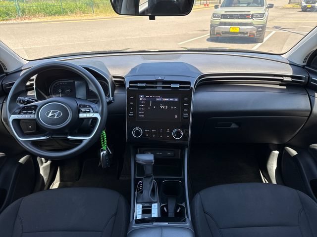 Used 2024 Black Pearl Hyundai SE image 11