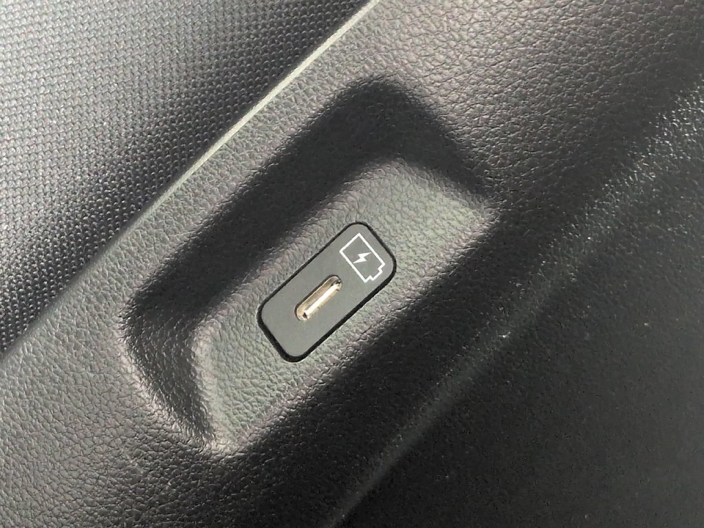2025 Hyundai Santa Fe SE - Photo 20