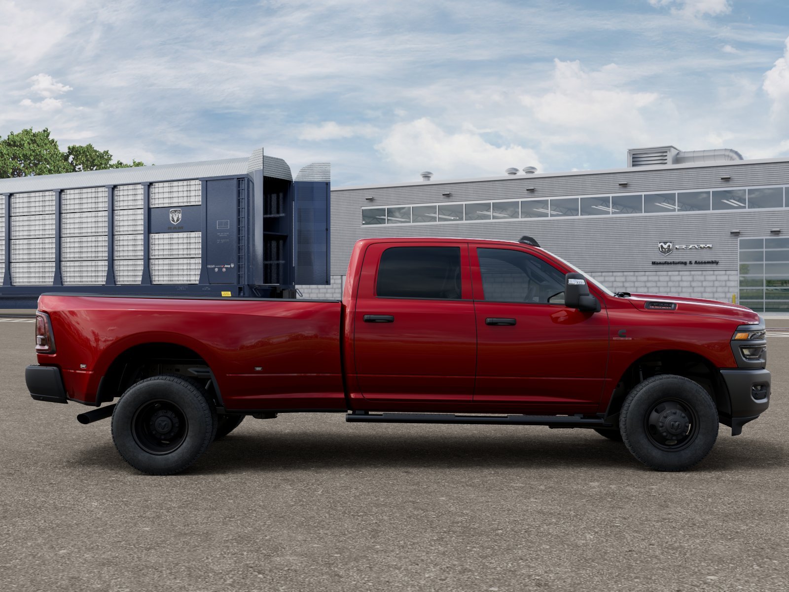 New 2026 Molten Red Pearl-Coat Exterior Paint RAM Tradesman image 47