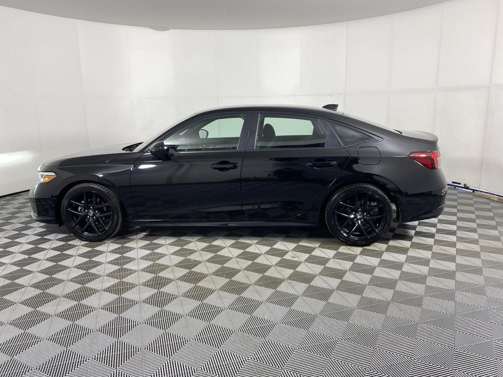 Certified Used 2025 Crystal Black Pearl Honda Sport image 4