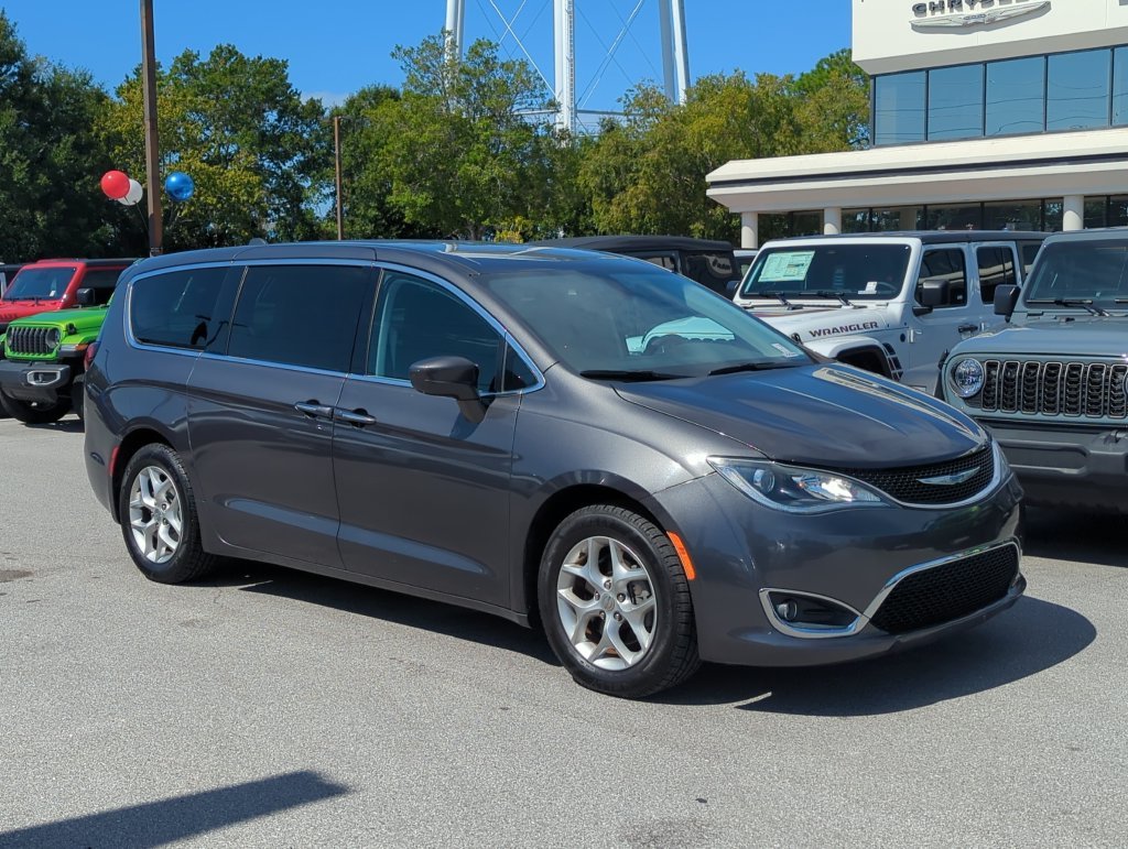 Used 2019 Gray Chrysler Touring Plus image 8