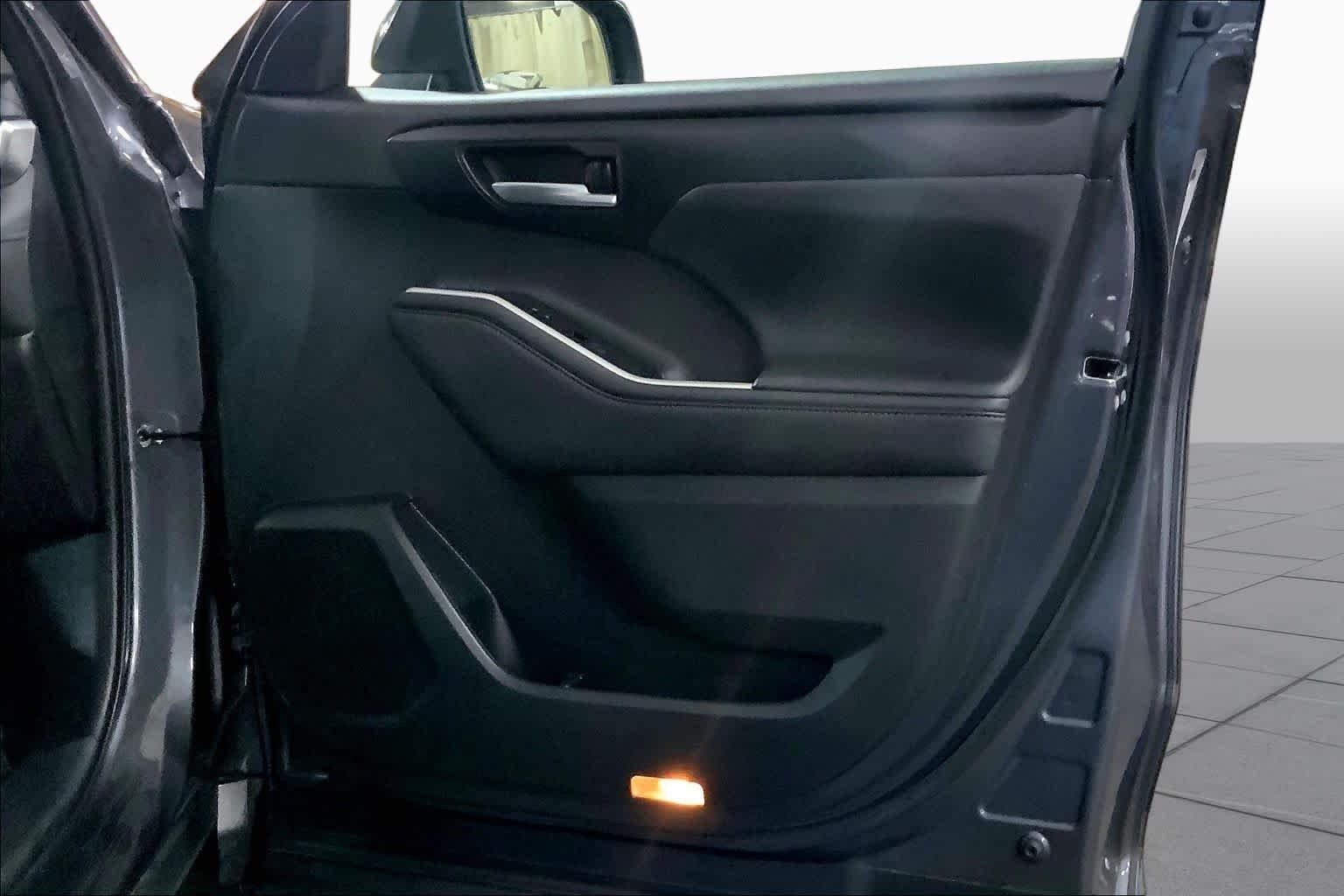 Used 2023 Magnetic Gray Metallic Toyota XLE image 23