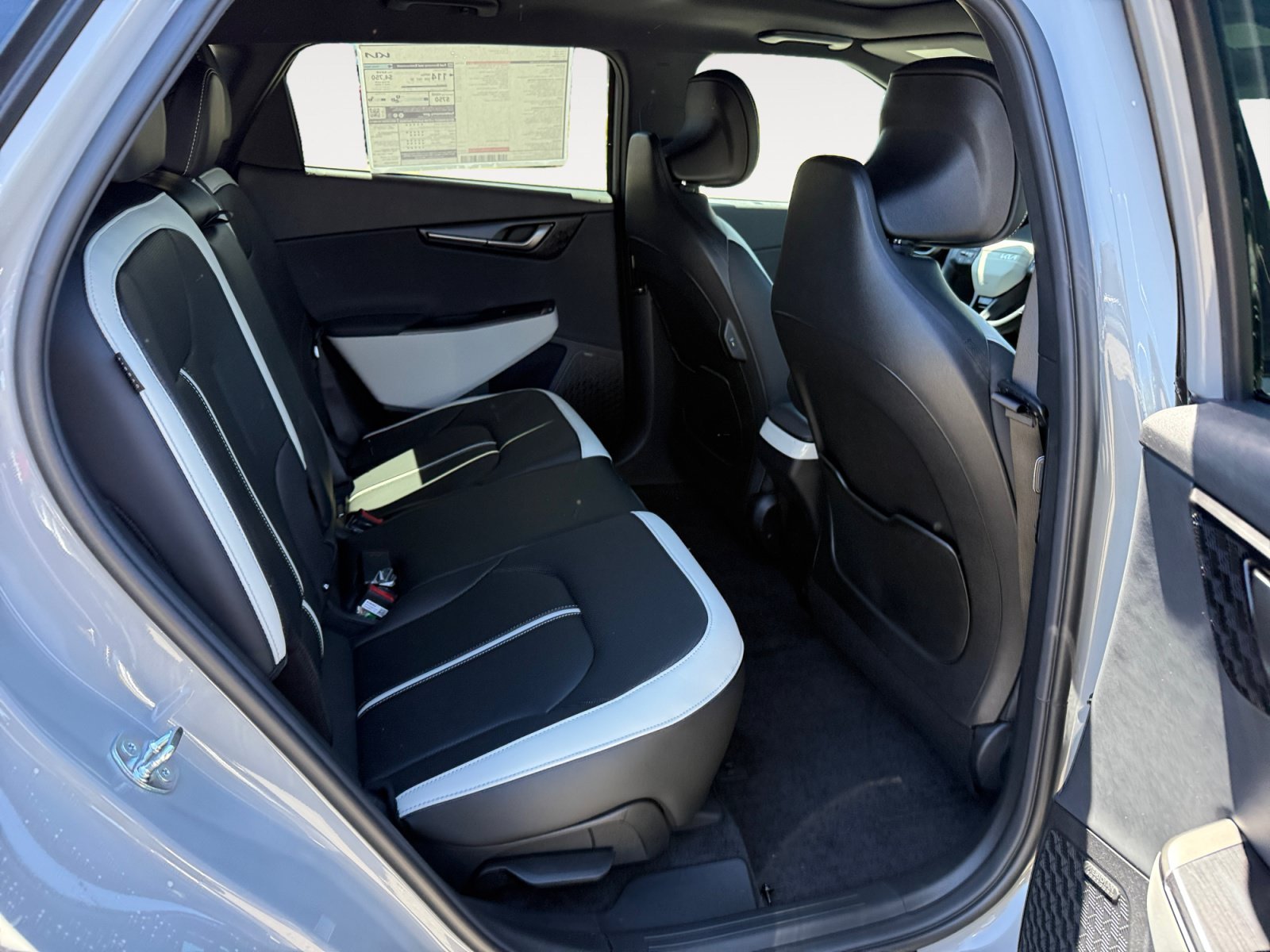 New 2026 Wolf Gray Kia GT-LINE image 18