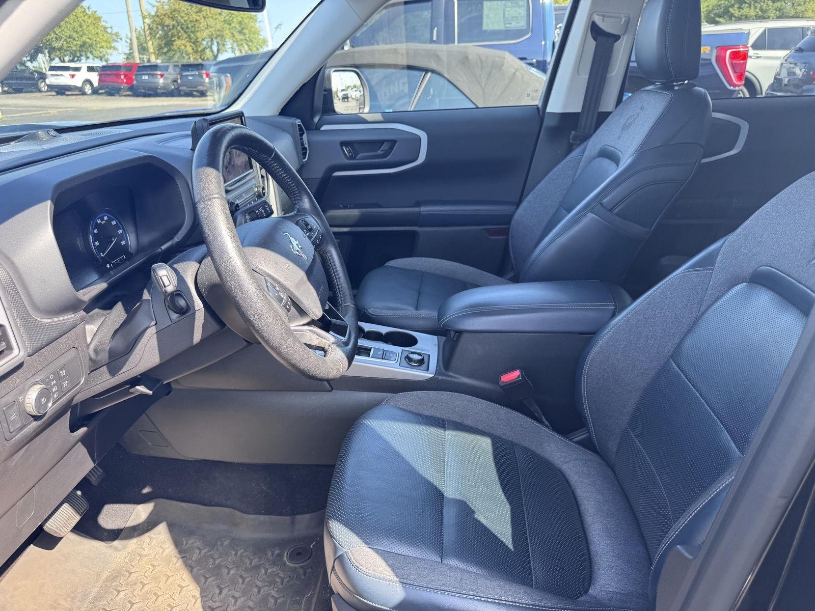 Used 2021 Shadow Black Ford Outer Banks image 9