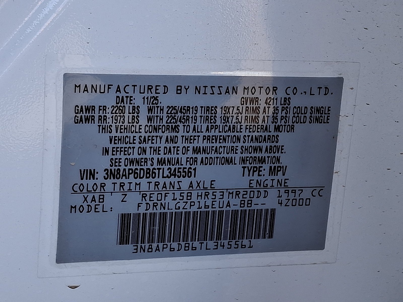 New 2026 Aspen White TriCoat / Super Black Two-tone Nissan SR image 10