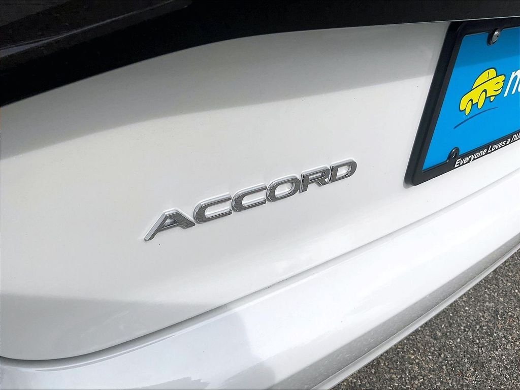 Used 2024 White Honda LX image 26