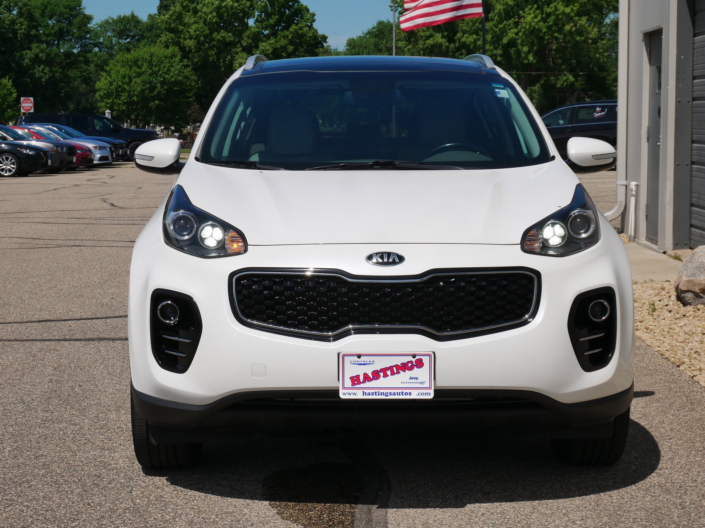 Used 2017 Snow White Pearl Kia EX image 8
