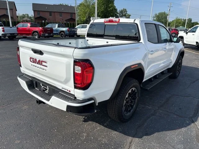 2026 GMC Canyon AT4 - Photo 8