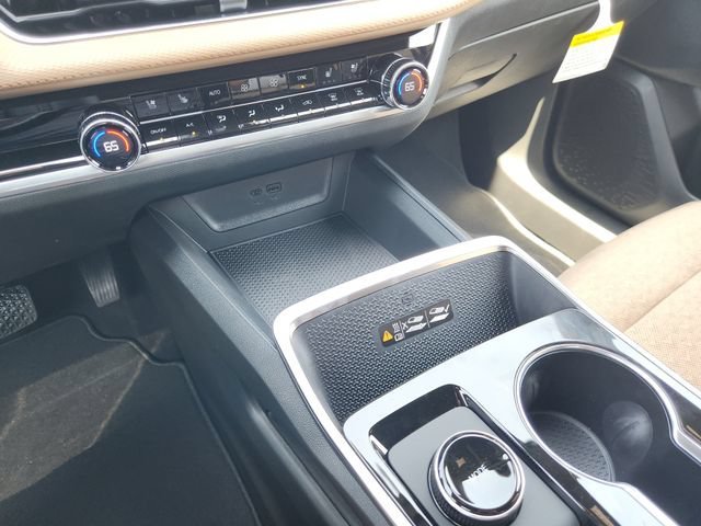 New 2027 Mosaic Black Metallic Chevrolet ACTIV image 21