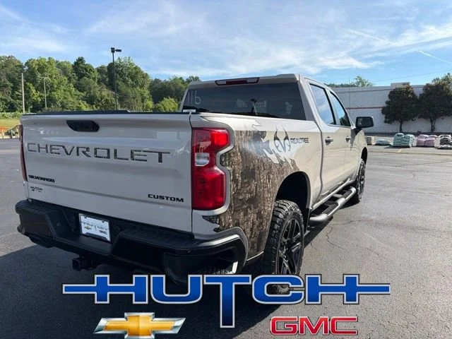New 2026 White Sands Chevrolet Custom Trail Boss image 3