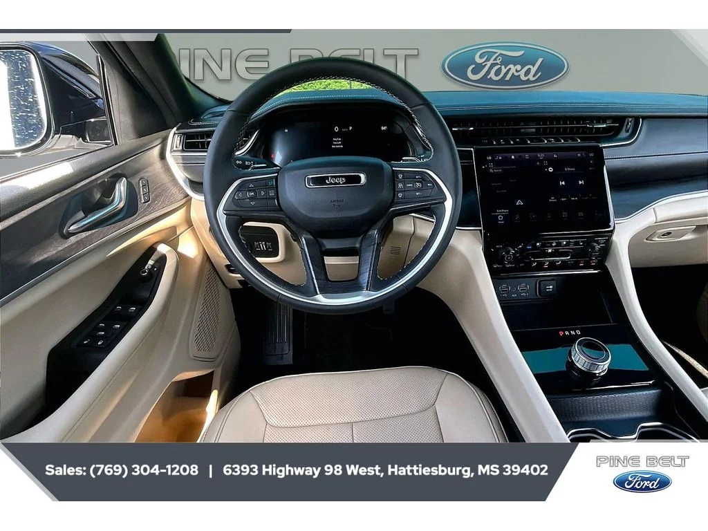 Used 2025 Bright White Clearcoat Jeep Limited image 5