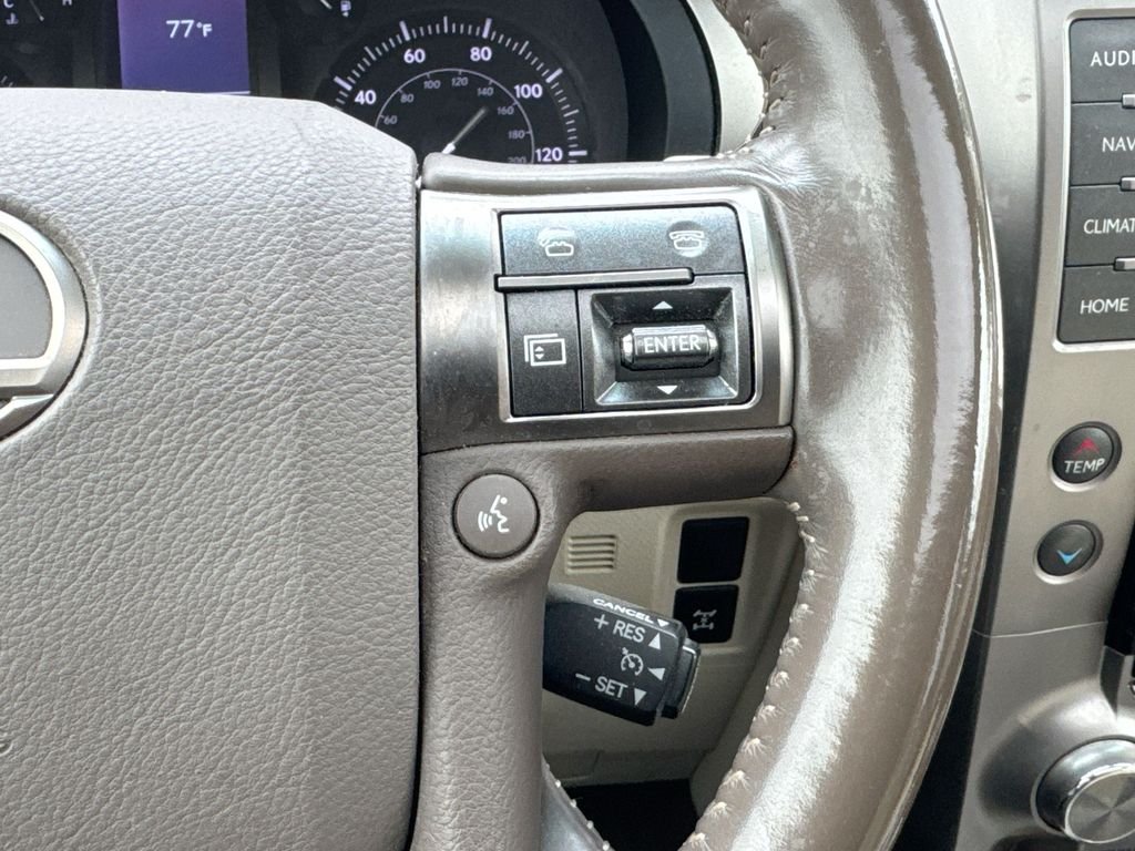 Used 2018  Lexus 460 image 22