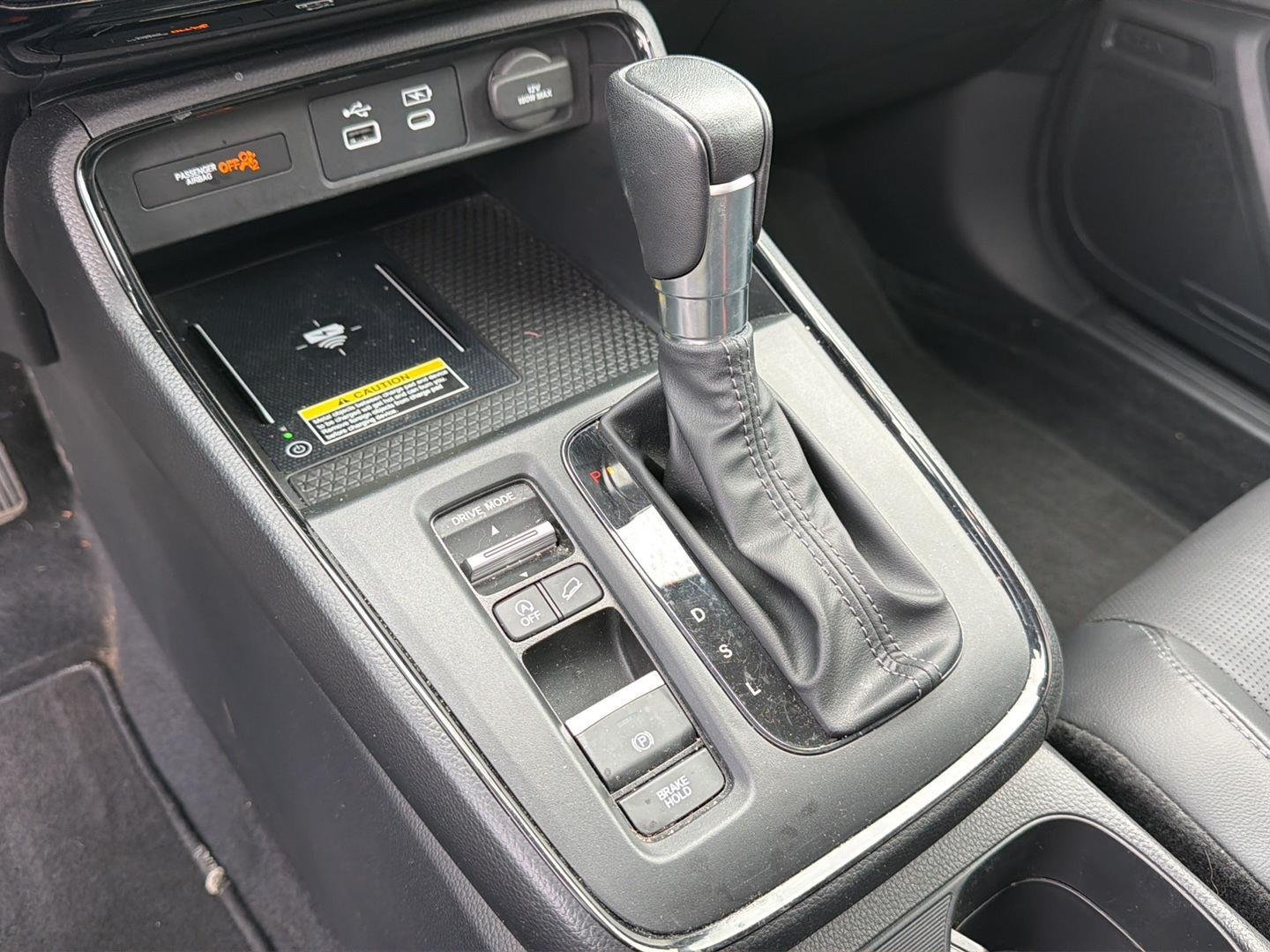 Used 2024 Canyon River Blue Metallic Honda EX-L image 17