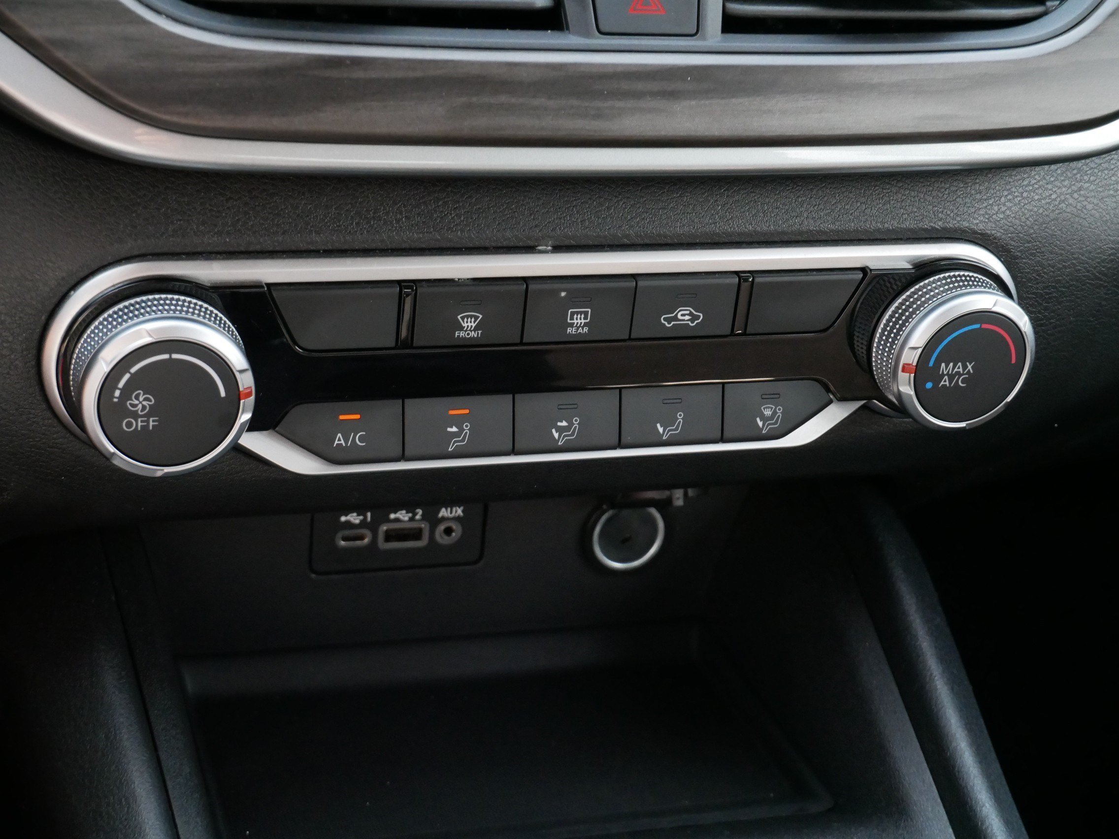 2025 Nissan Altima SV - Photo 23